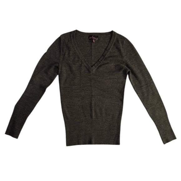 Takeout Women's Gray V-Neck Sweater - Picture 1 of 4
